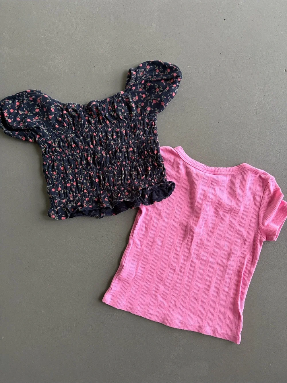 Old Navy Pink Ribbed Henley Top & Blue Floral Smocked Puff Sleeve Top Size Small